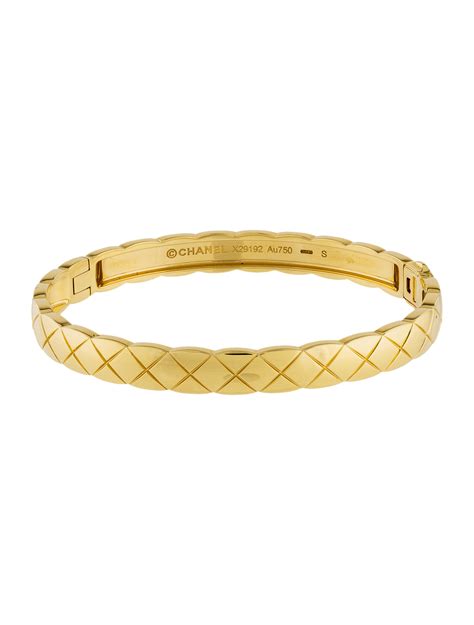 armband chanel gold|Chanel coco crush bracelet.